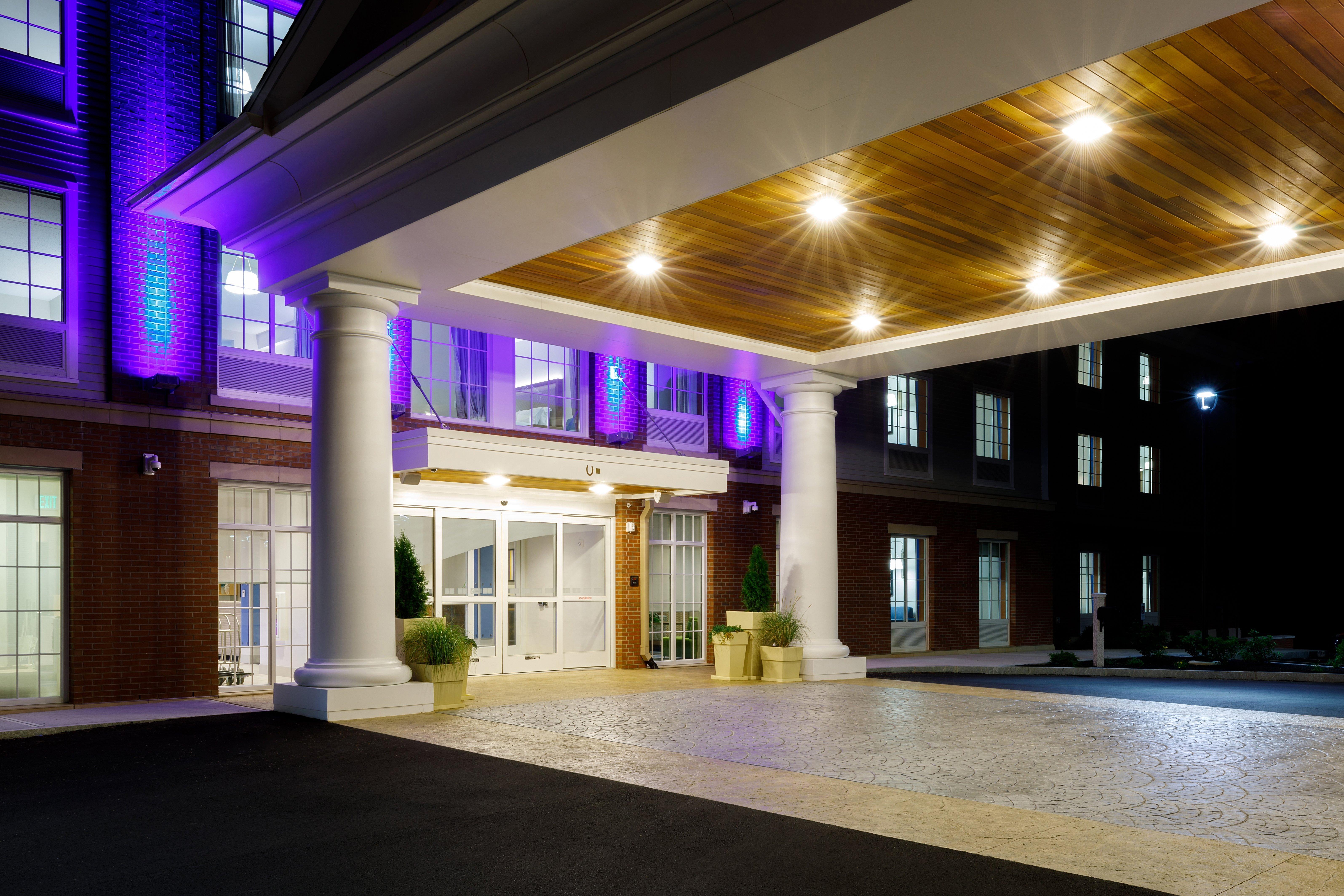 Holiday Inn Express & Suites - Sturbridge By Ihg Екстер'єр фото