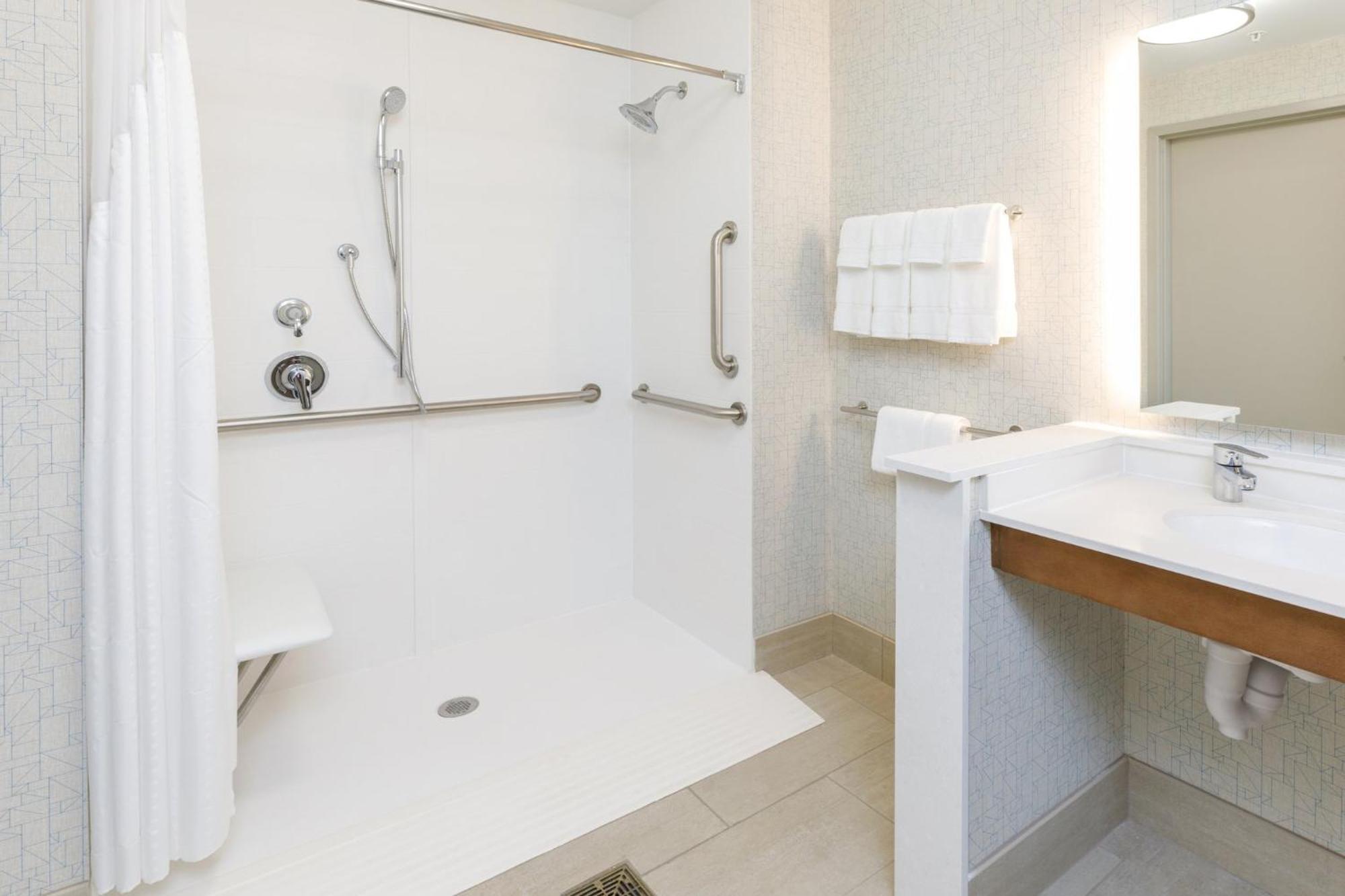 Holiday Inn Express & Suites - Sturbridge By Ihg Екстер'єр фото